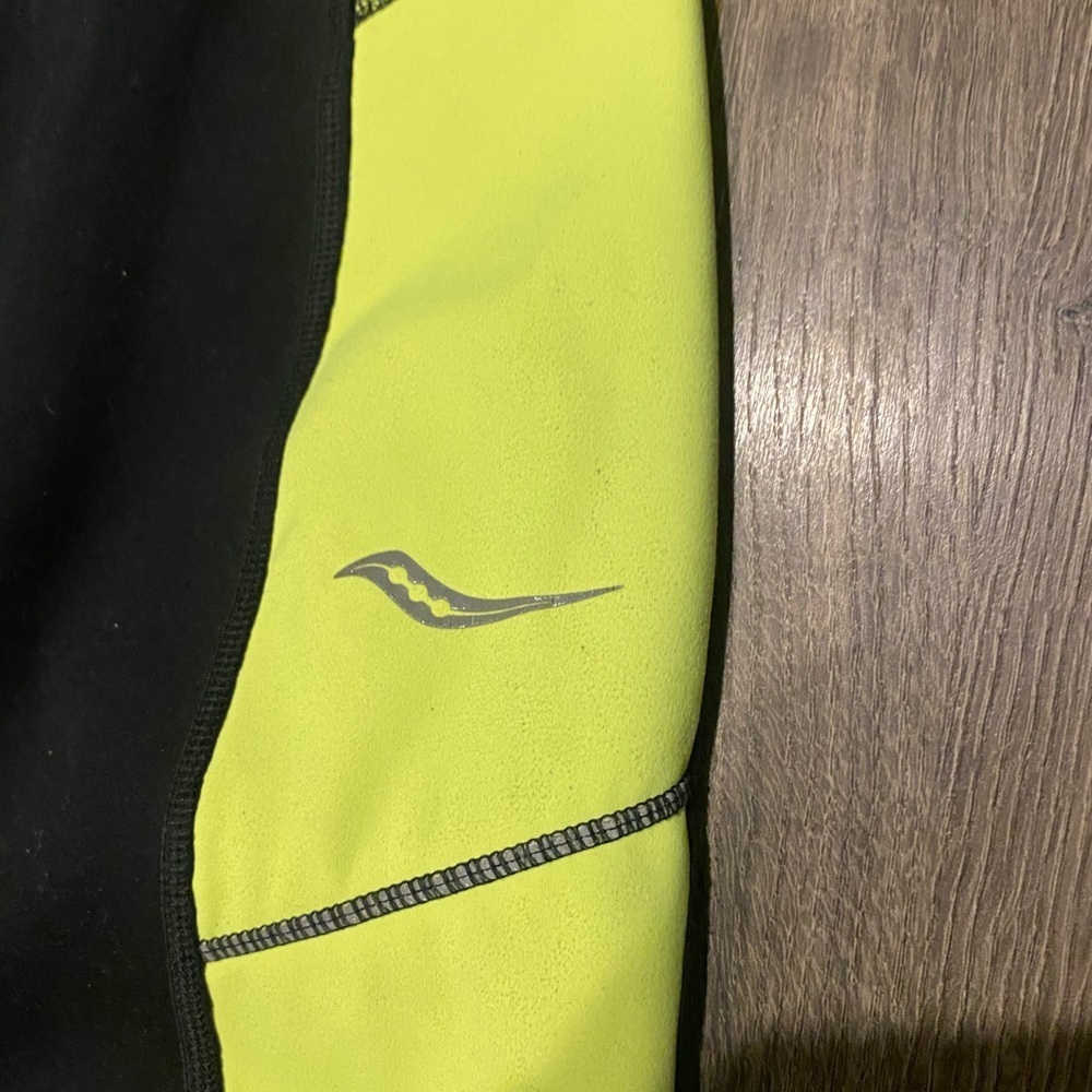 Saucony Black Athletic Leggings women’s small reversible cold weather running sm - Picture 4 of 10